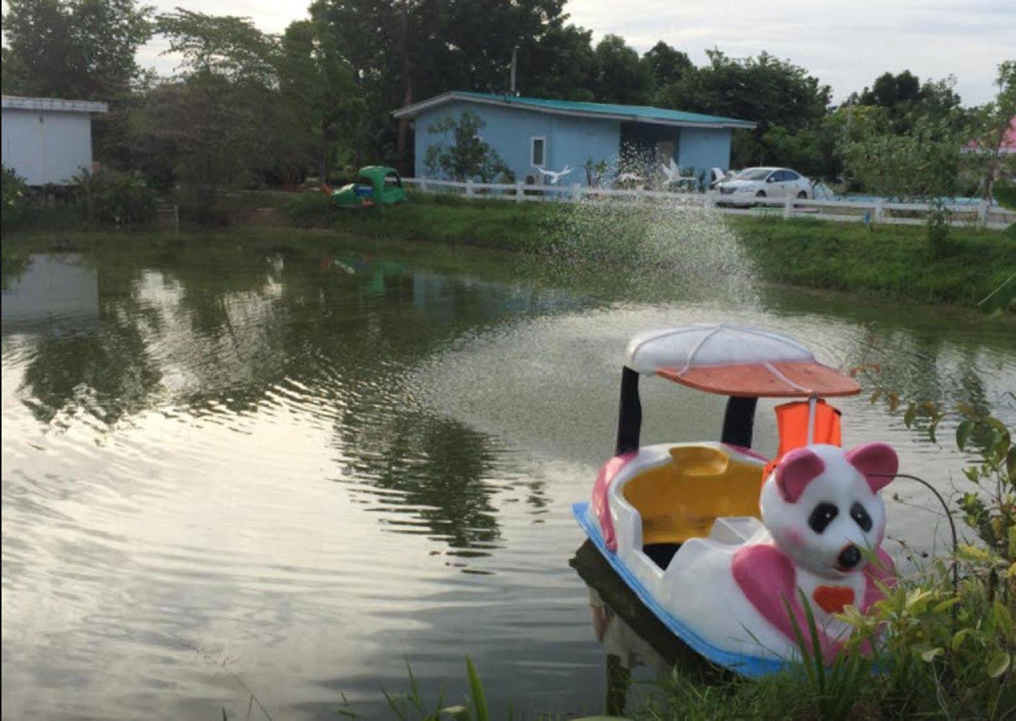 Lake Scene Resort Ratchaburi Exterior photo